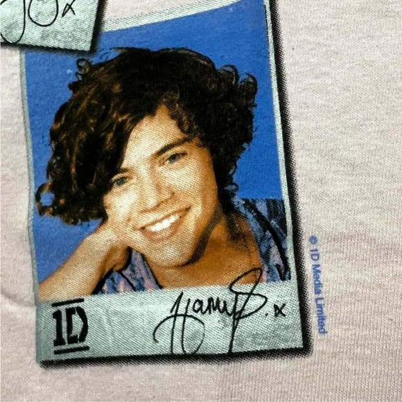 Women Jrs XL NWT Pink One Direction Bandmates Polariod Photo Signatures T-Shirt - Picture 5 of 5